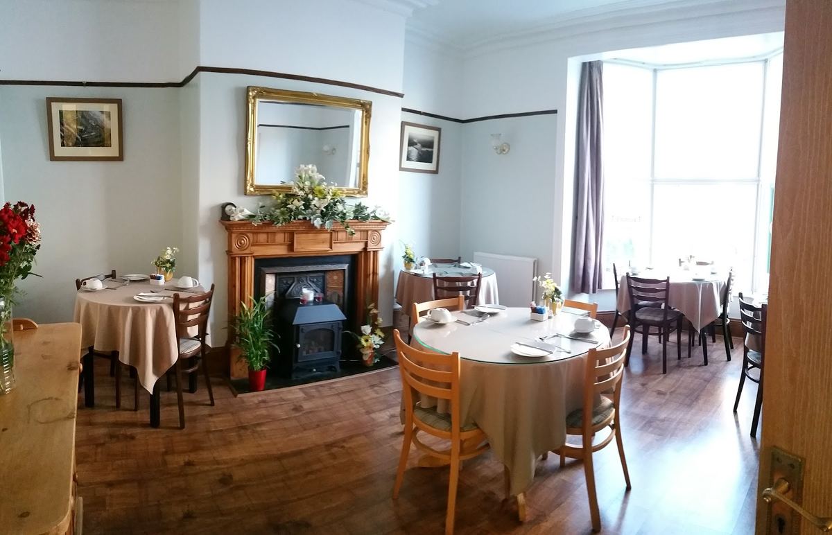 The guest lounge at Argyle House